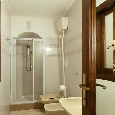 Centro Storico Cagliaricasa Tipica Sarda Cagliari