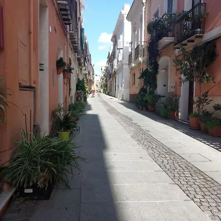 Centro Storico Cagliaricasa Tipica Sarda דירה *